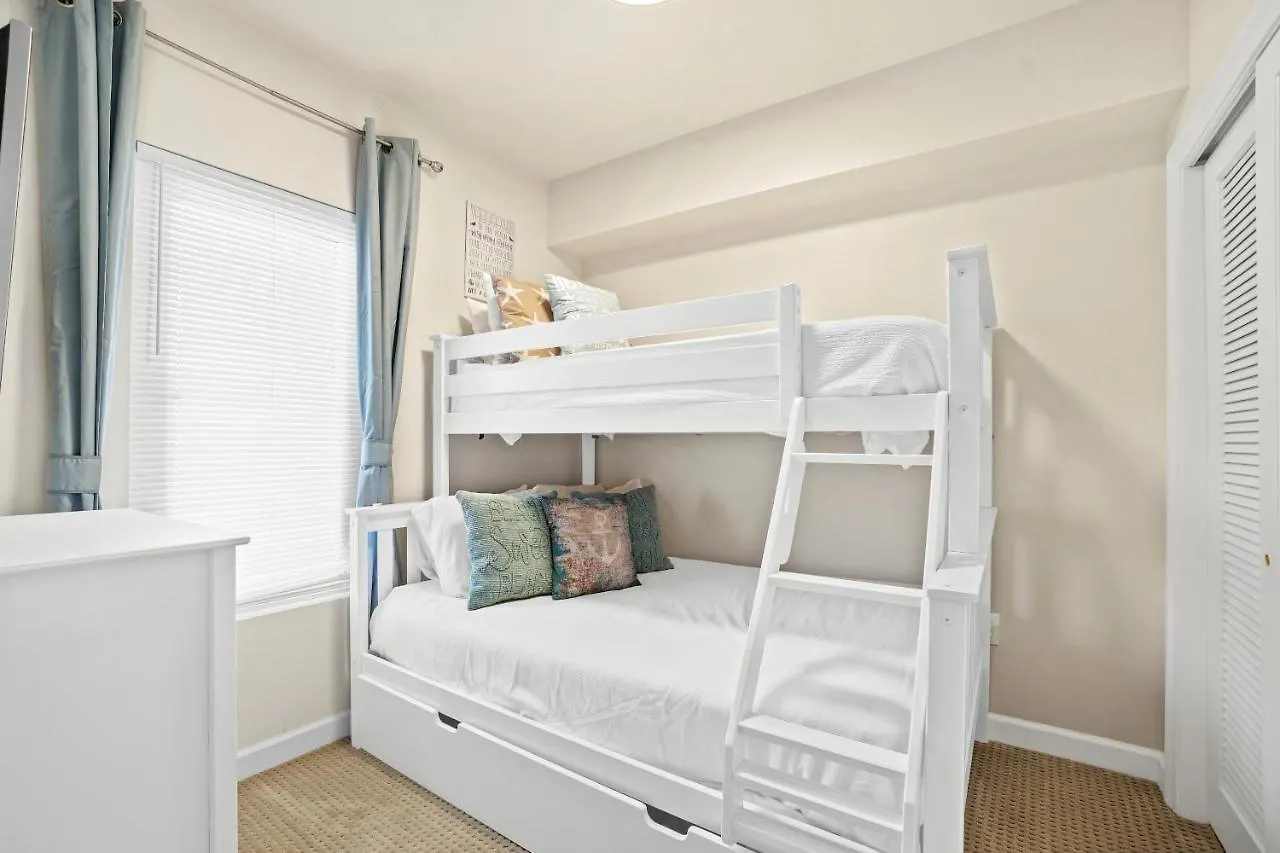 Apartment Sterling Shores Beach Resort By Panhandle Getaways Destin